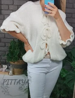 Sweter z wiązaniami 2